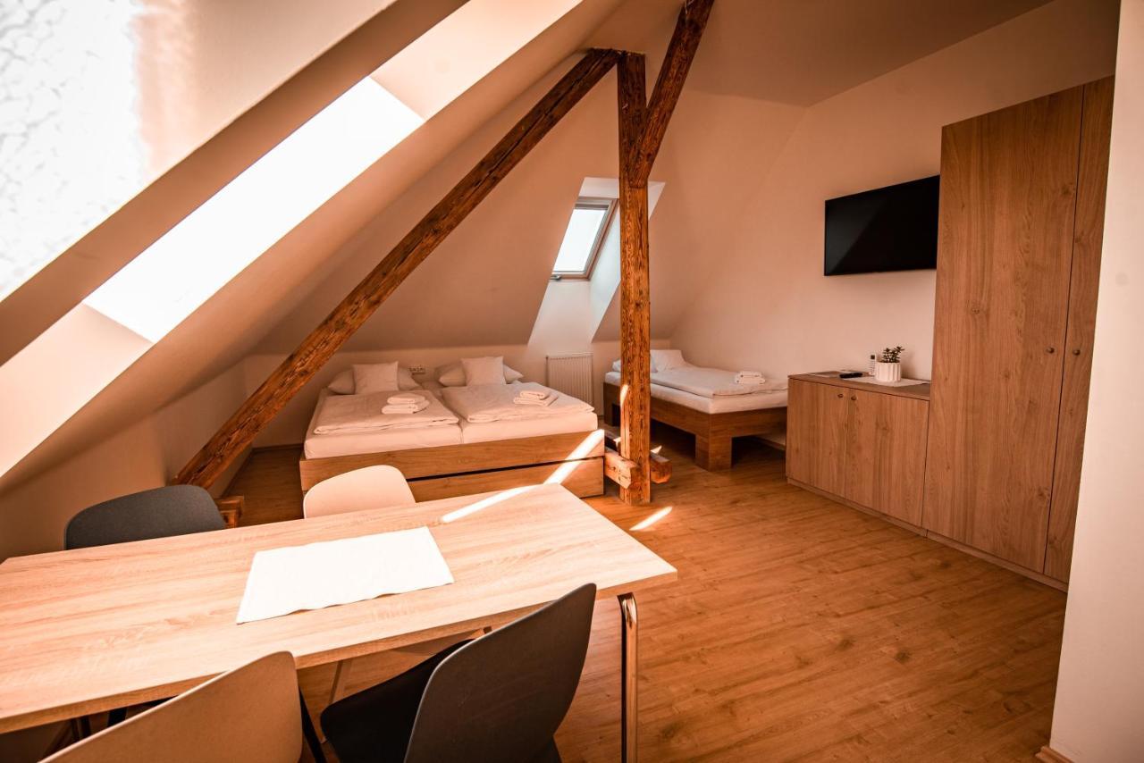 Penzion Pansky Dvur Telč Extérieur photo